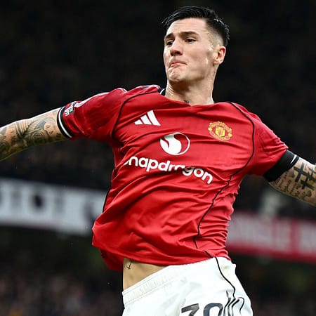 Rasmus Hojlund sends message to Benjamin Sesko after Man Utd striker scores in win over Sunderland